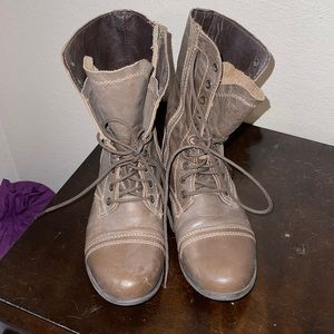 Steve Madden trooper combat boots taupe